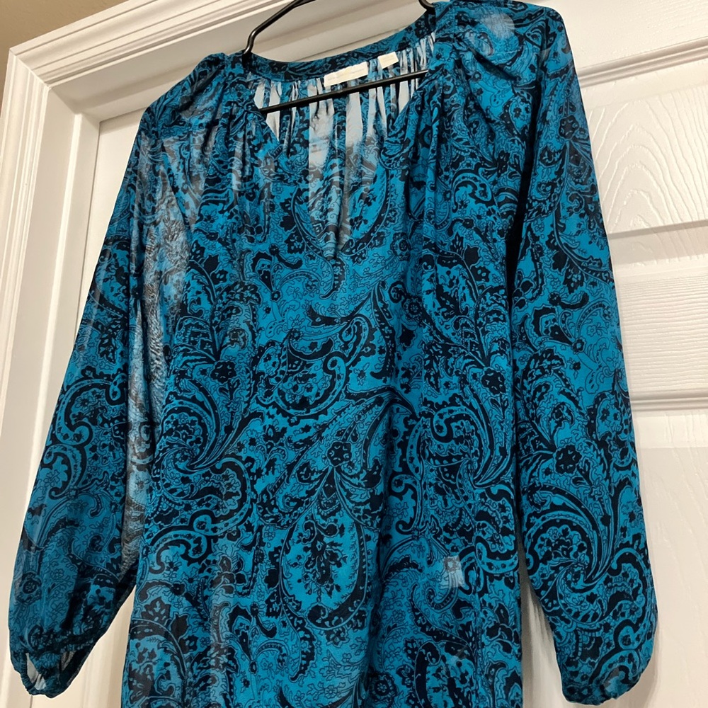 New York & Company Teal and Black Paisley V-Neck Blouse